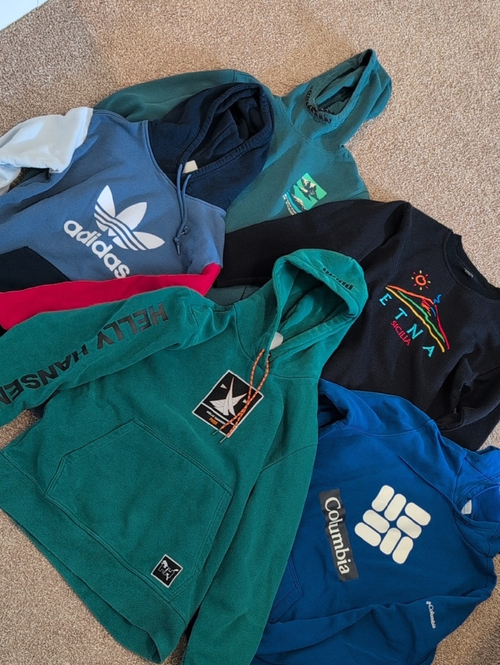 5 Hoodies/Crewneck For 1 Price!